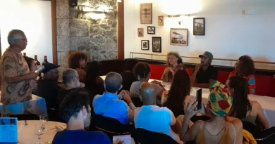 Conférence suite tribune